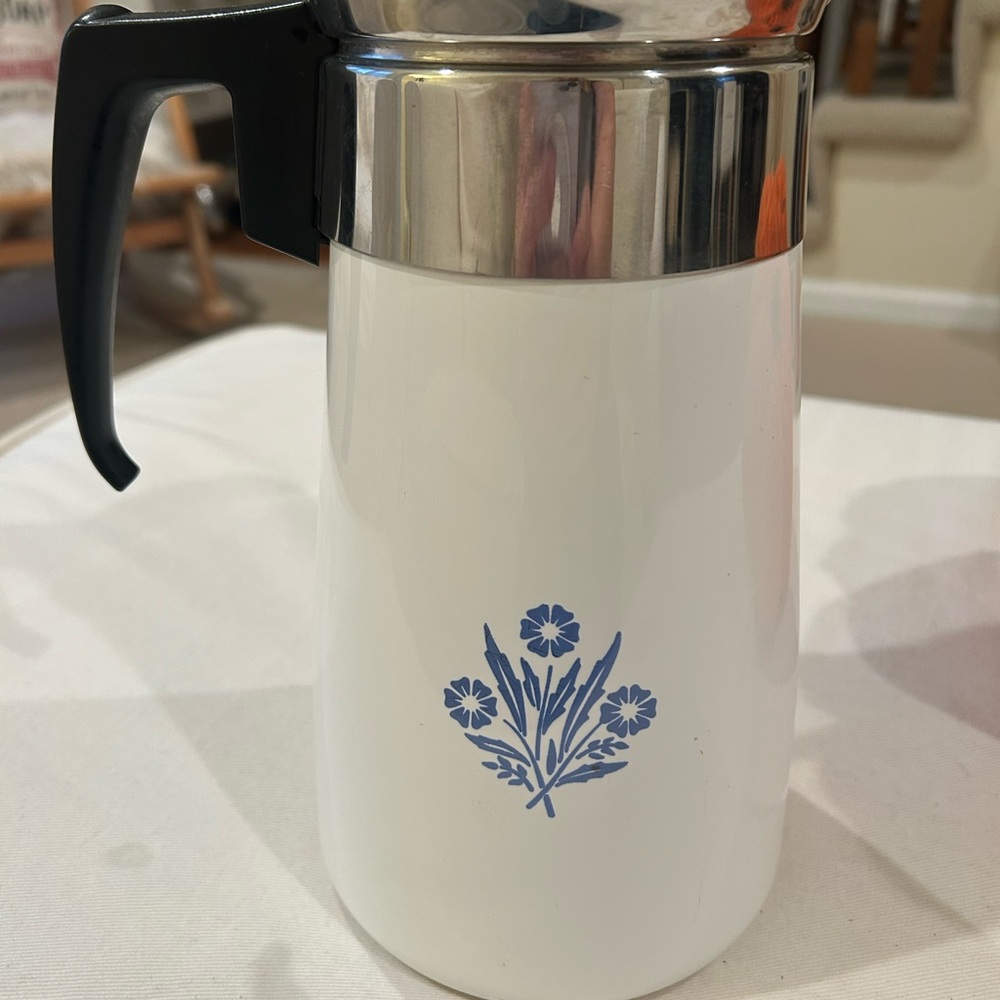 Vintage Corningware blue cornflower 9 cup percolator, excellent condition